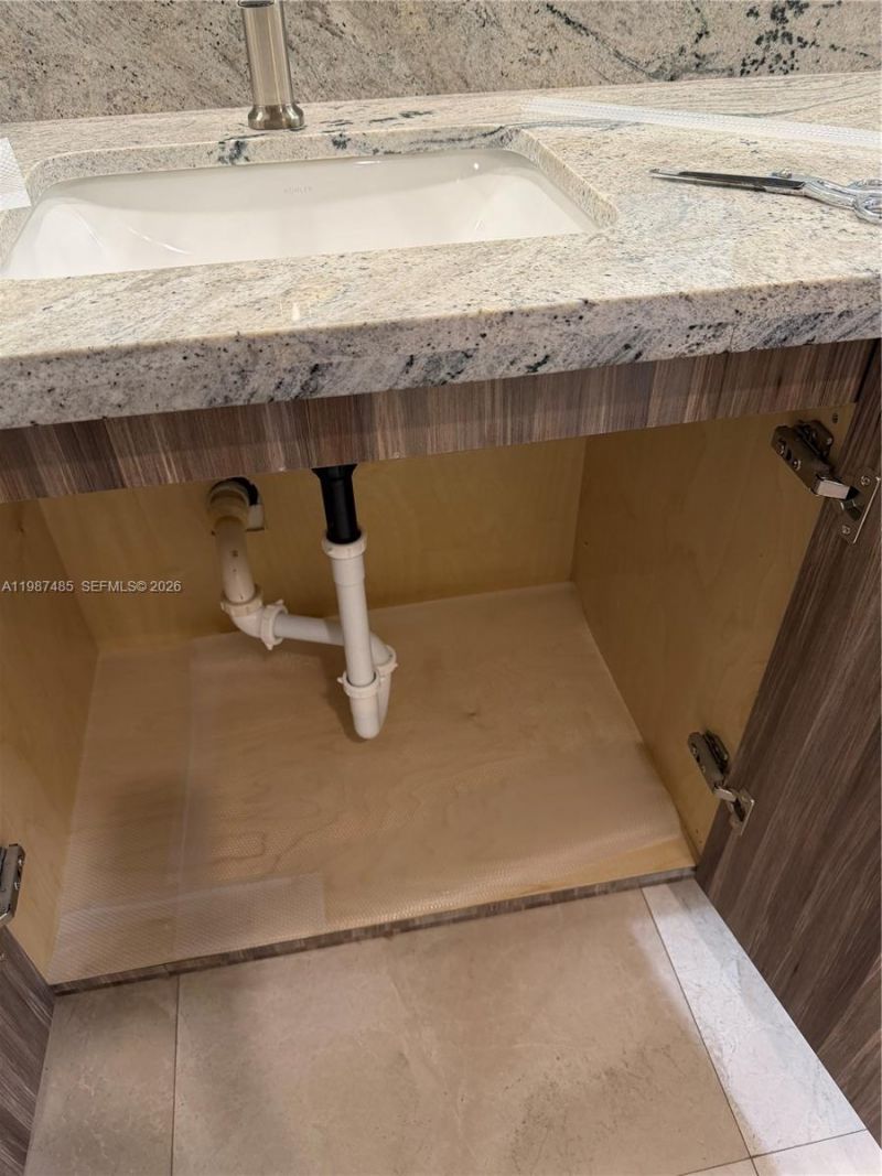 8352 Dundee Ter, Miami Lakes, FL 33016 Photo