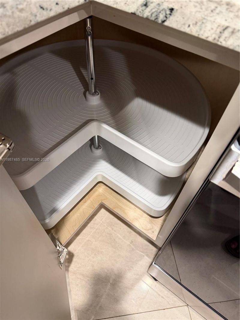 8352 Dundee Ter, Miami Lakes, FL 33016 Photo