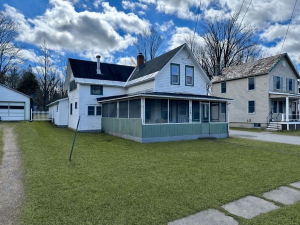 62 Hull Avenue, Wallingford, VT 05773