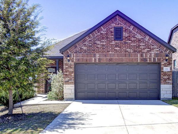 196 Pepperbark LOOP , Buda, TX 78610