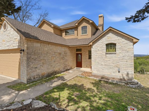 322 Kings Crown, Canyon Lake, TX 78133