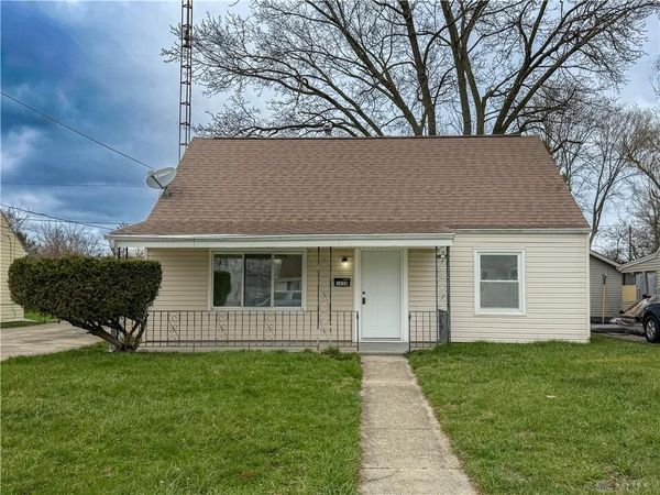 1630 S Sweetbriar Lane, Springfield, OH 45505