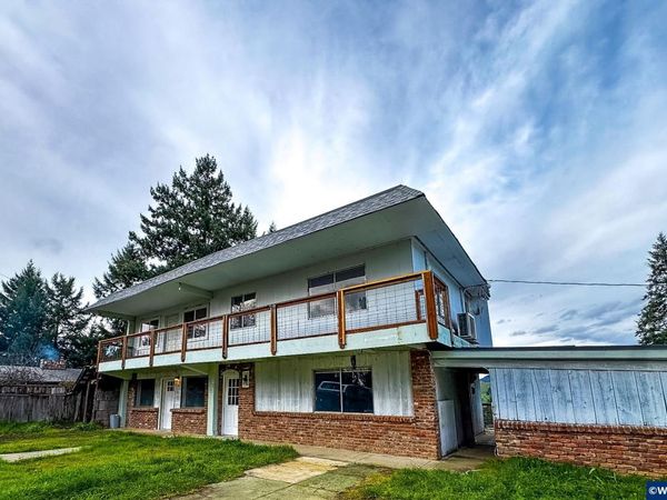 411 Upper Terrace Dr, Glide, OR 97443