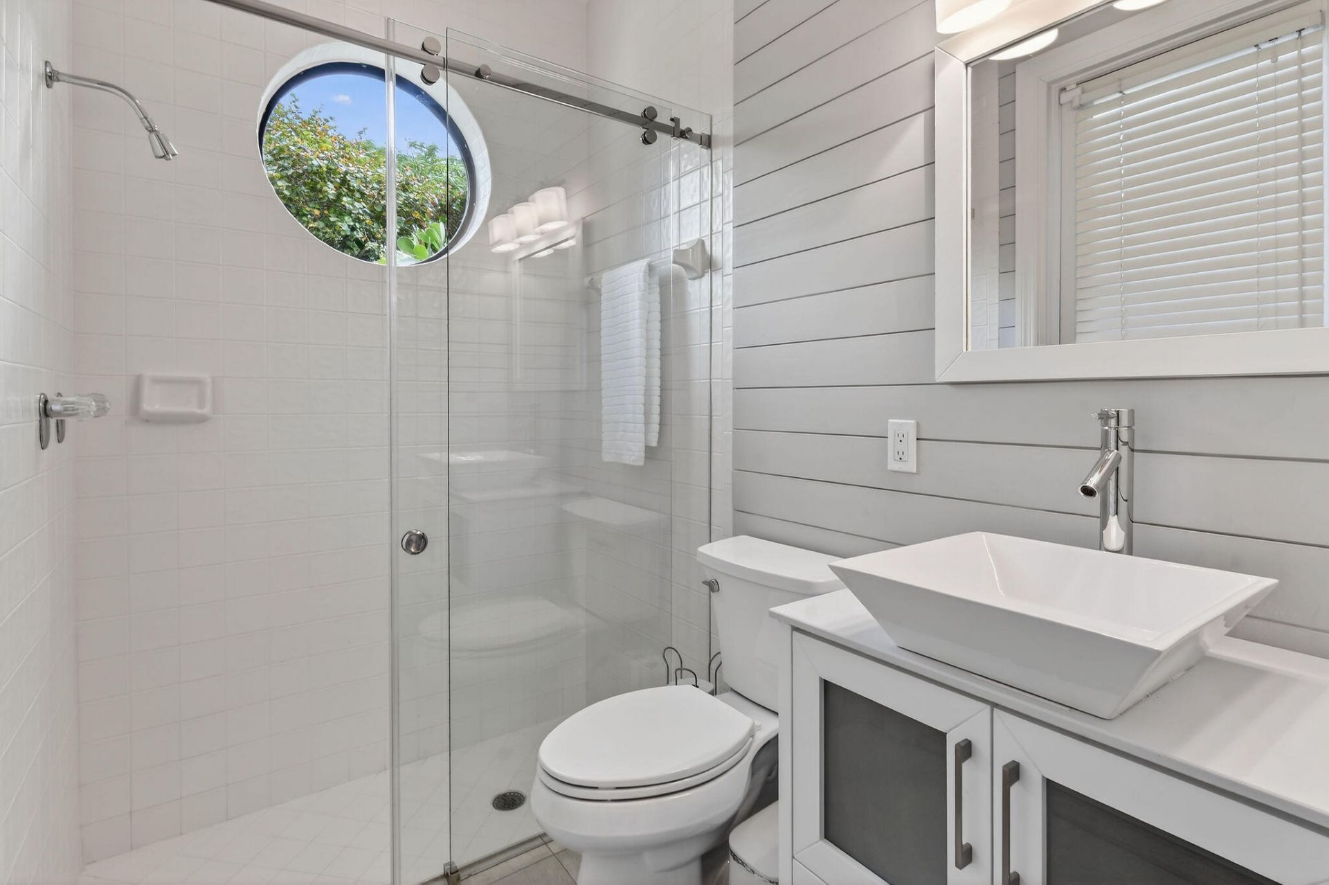 302 Alicante Drive, Juno Beach, FL 33408 Photo