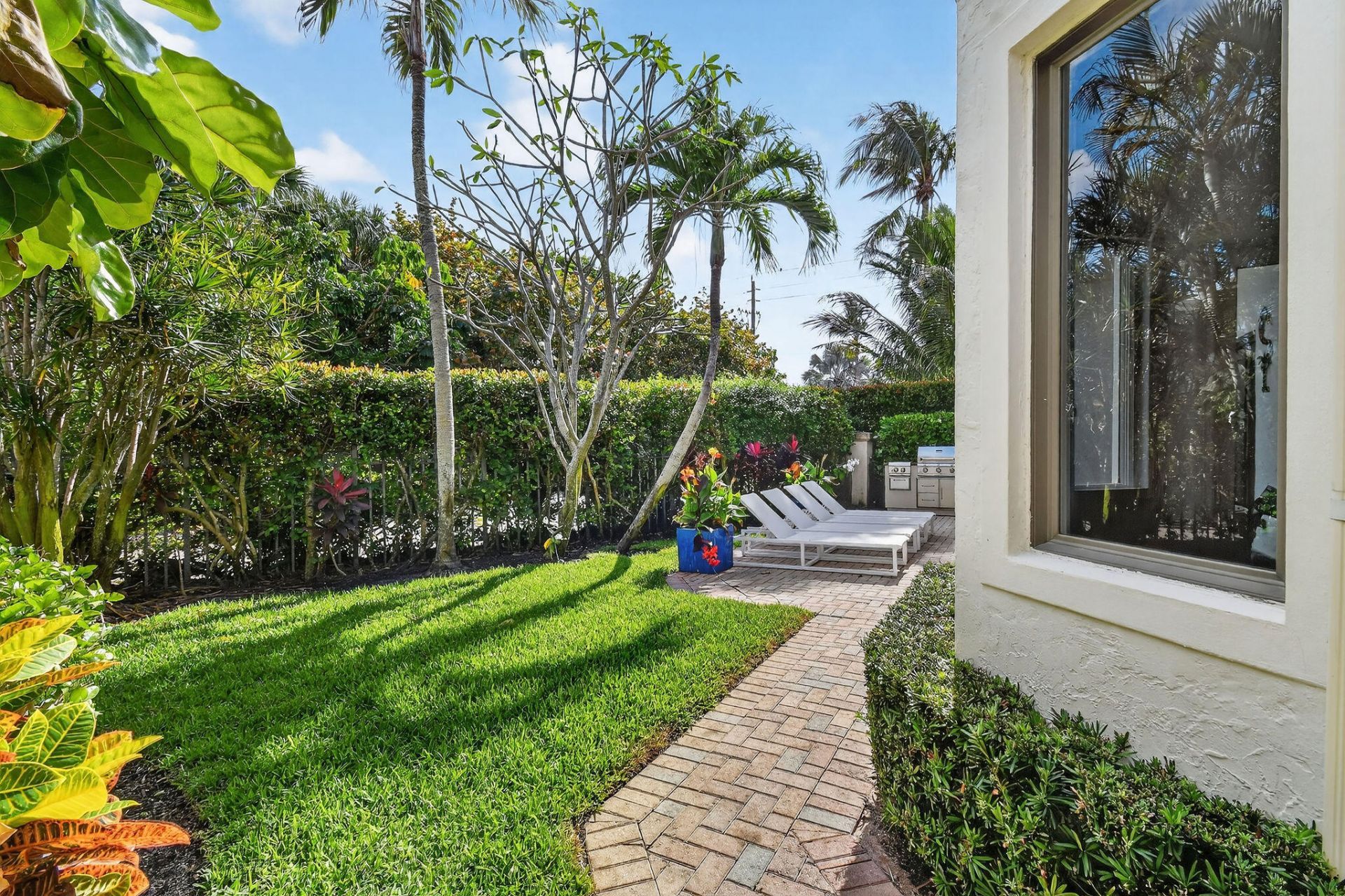 302 Alicante Drive, Juno Beach, FL 33408 Photo