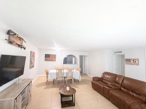 4052 N Pine Island Road, Unit 1c, Sunrise, FL 33351