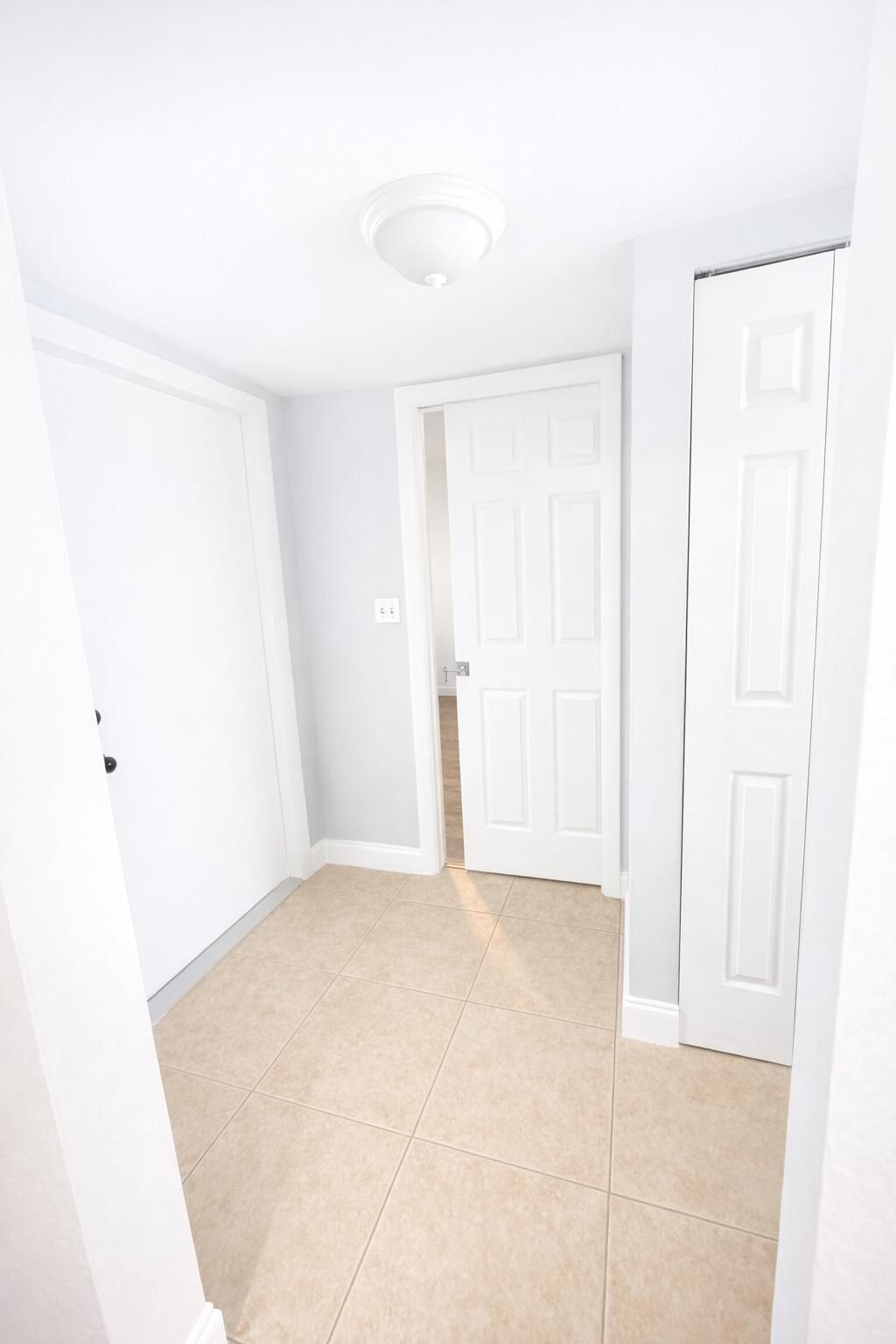 4052 N Pine Island Road, Unit 1c, Sunrise, FL 33351 Photo