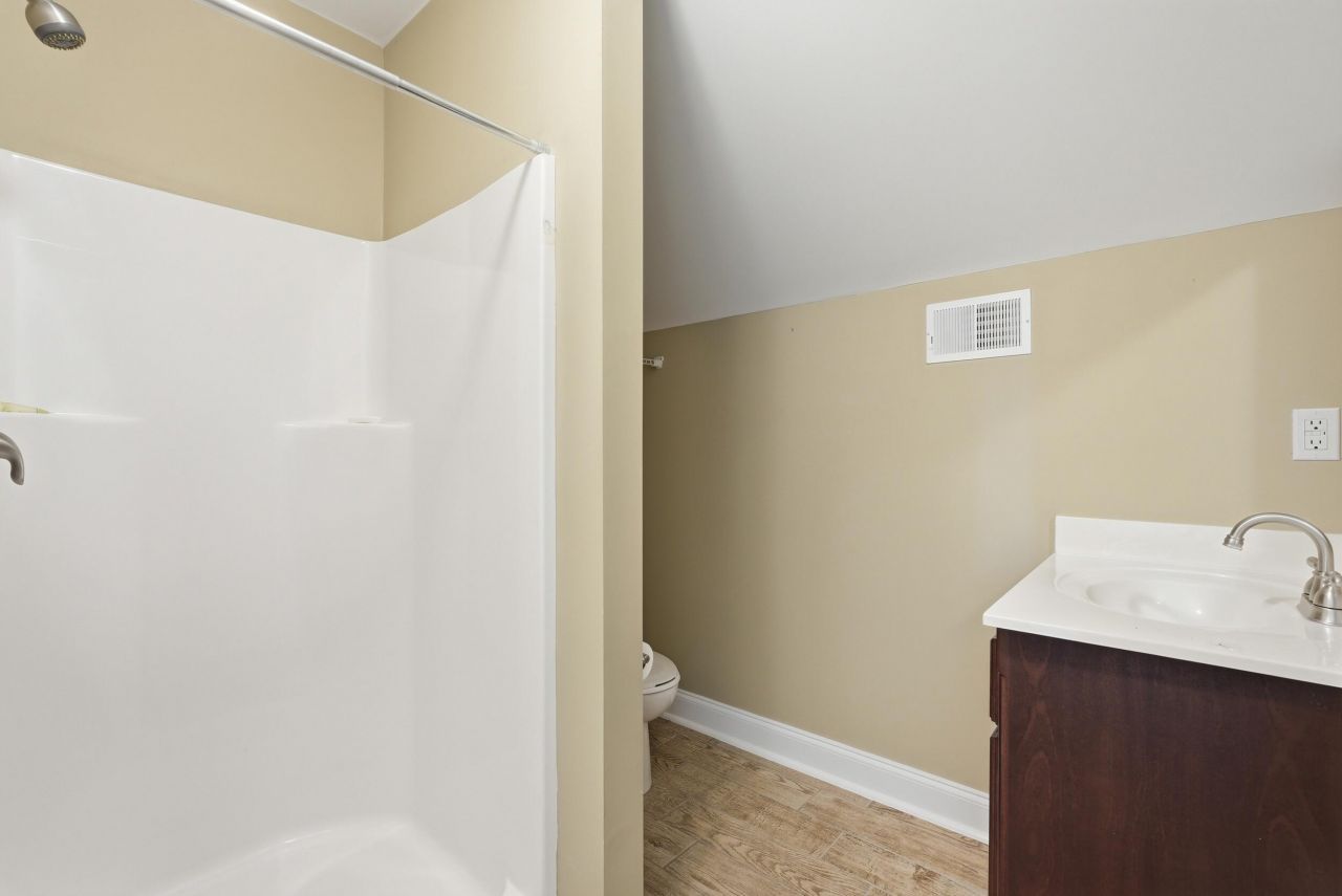 348 Temple Road Photo 32