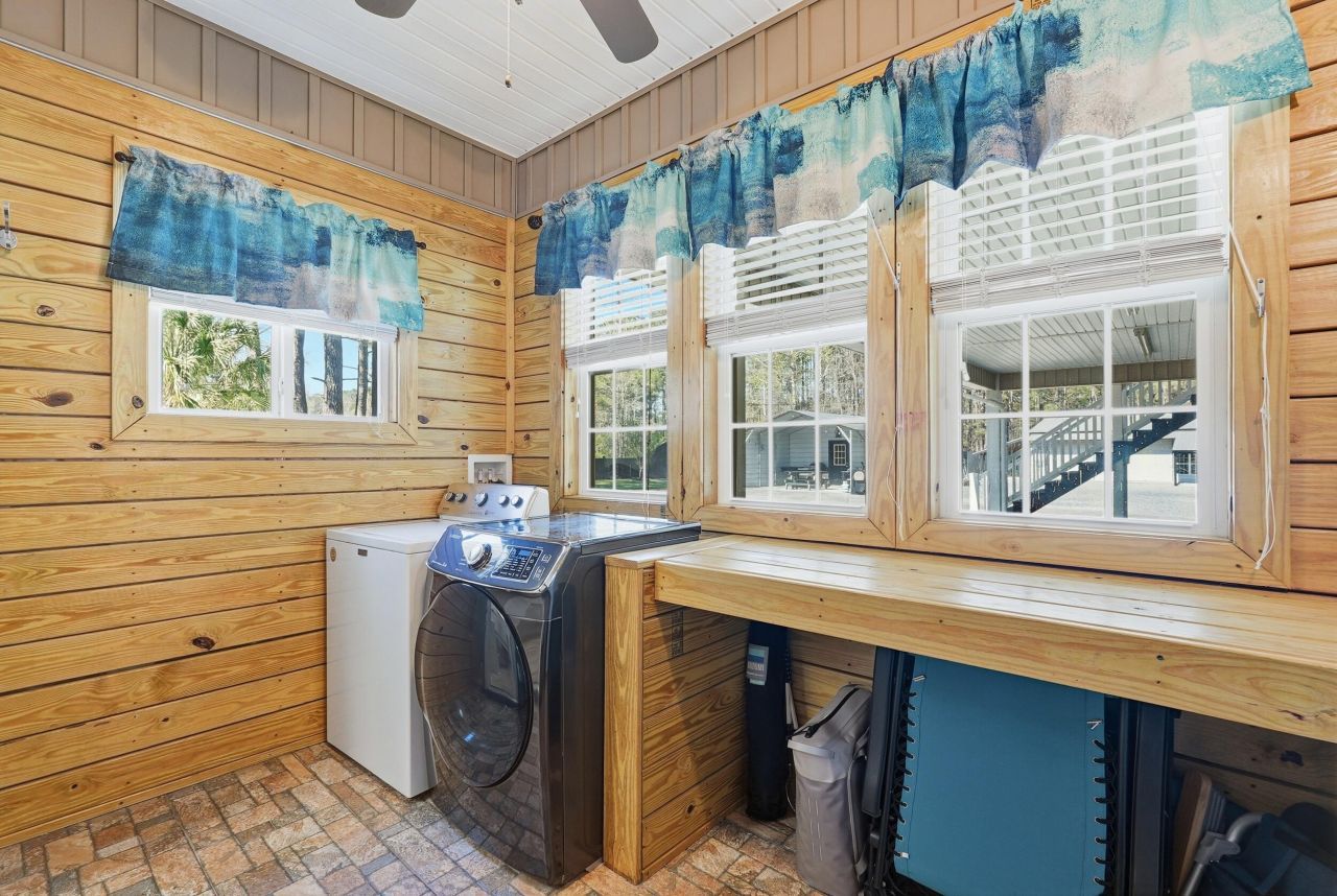 348 Temple Road Photo 35