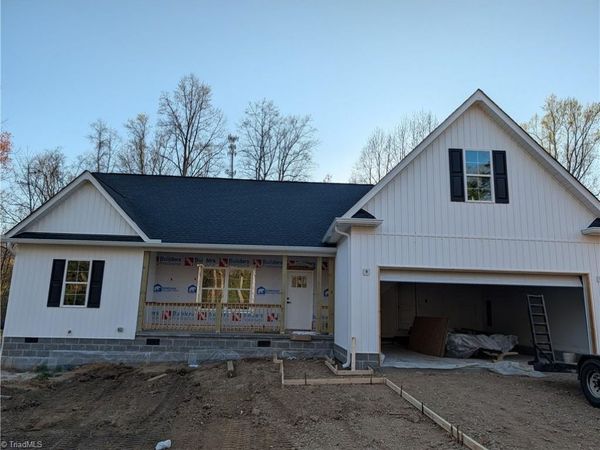 536 Virginia Drive, Yadkinville, NC 27005