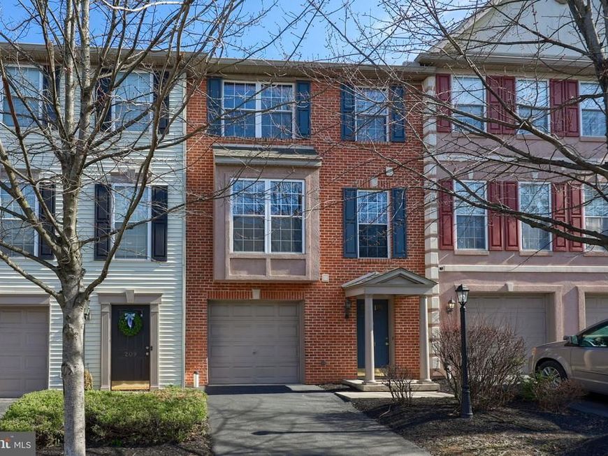 211 September Way , York, PA 17403 Main Photo