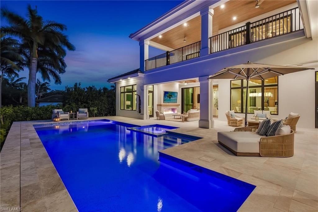 529 Neapolitan Way, Naples, FL 34103 Photo