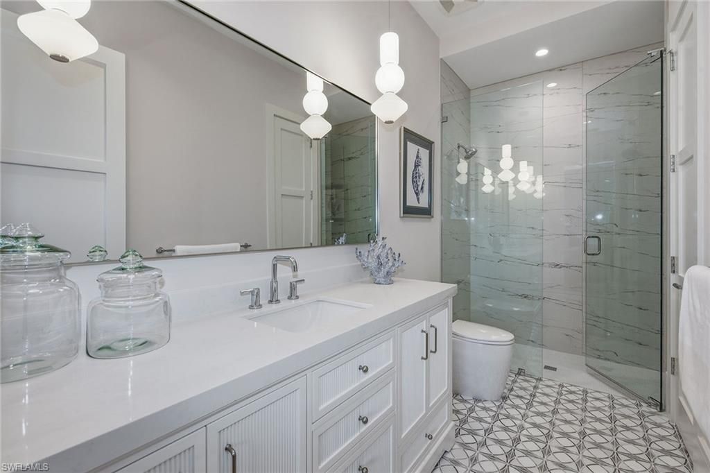 529 Neapolitan Way, Naples, FL 34103 Photo