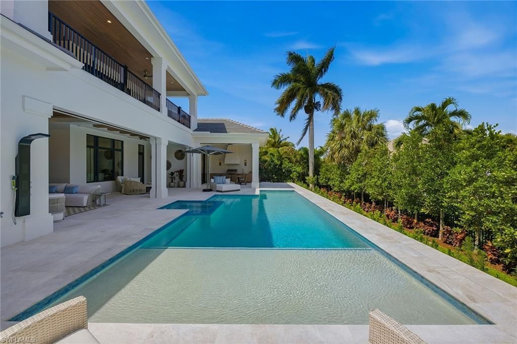 529 Neapolitan Way, Naples, FL 34103 Photo