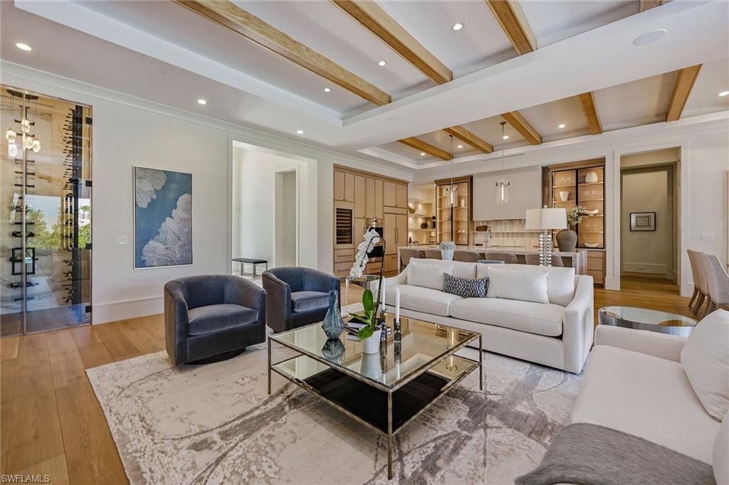 529 Neapolitan Way, Naples, FL 34103 Photo