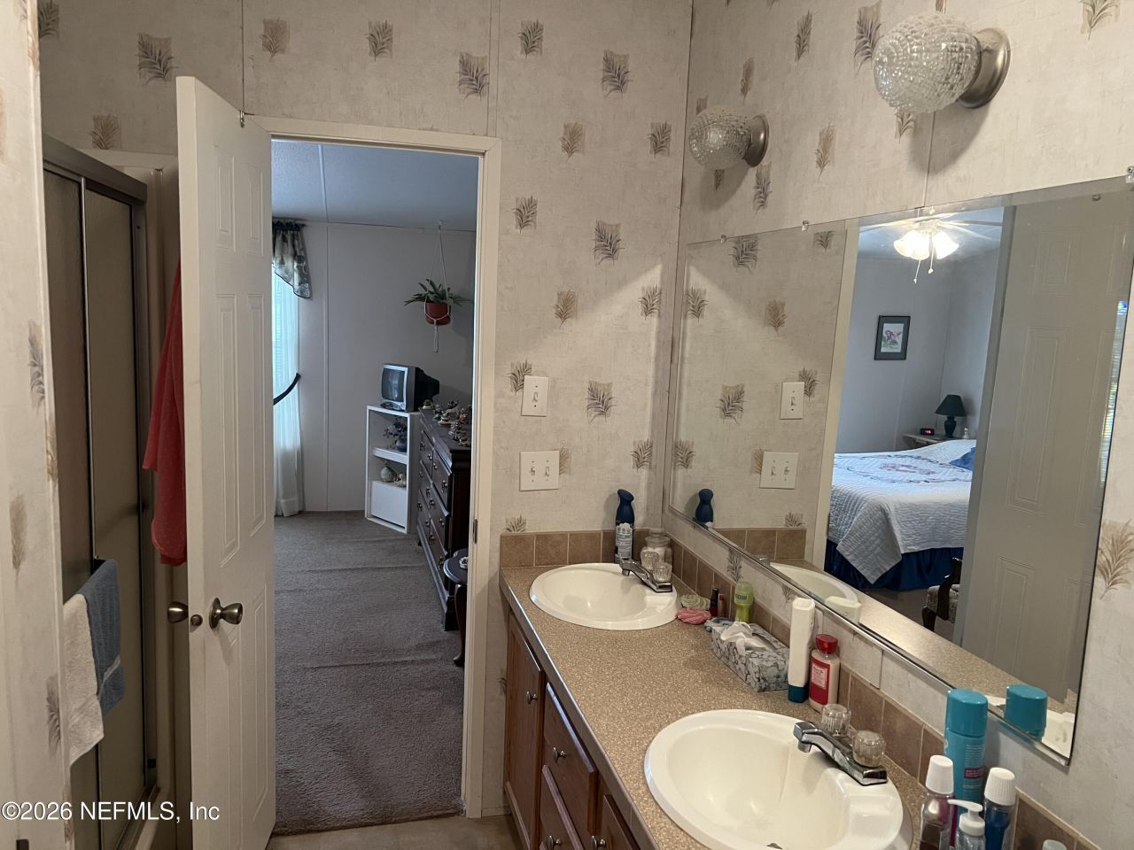 223 Oak Ridge Drive, Welaka, FL 32193 Photo