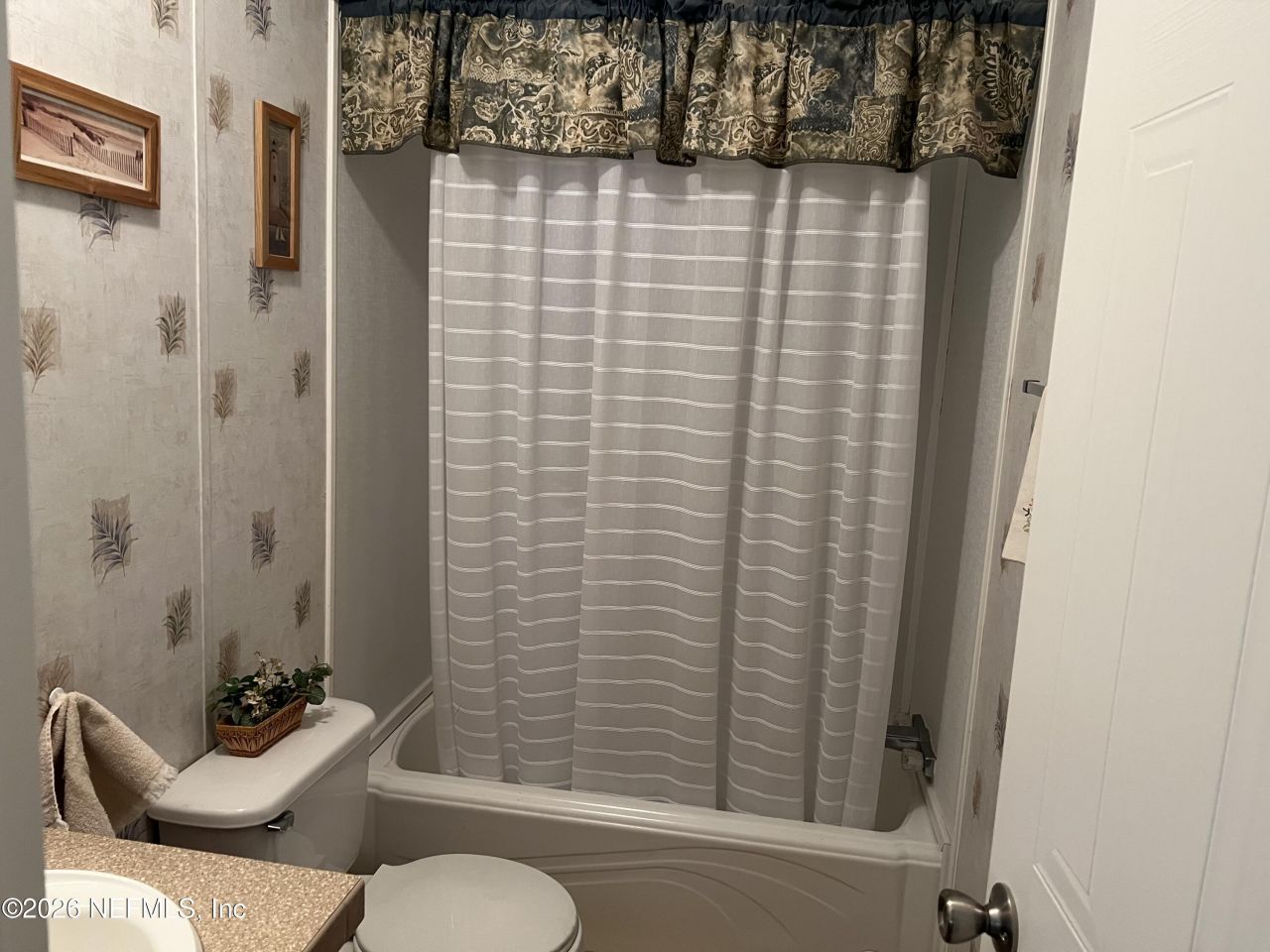 223 Oak Ridge Drive, Welaka, FL 32193 Photo