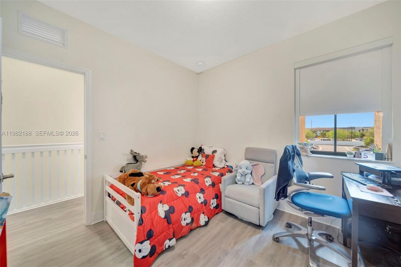 11295 W 34th Way , Hialeah Gardens, FL 33018 Photo