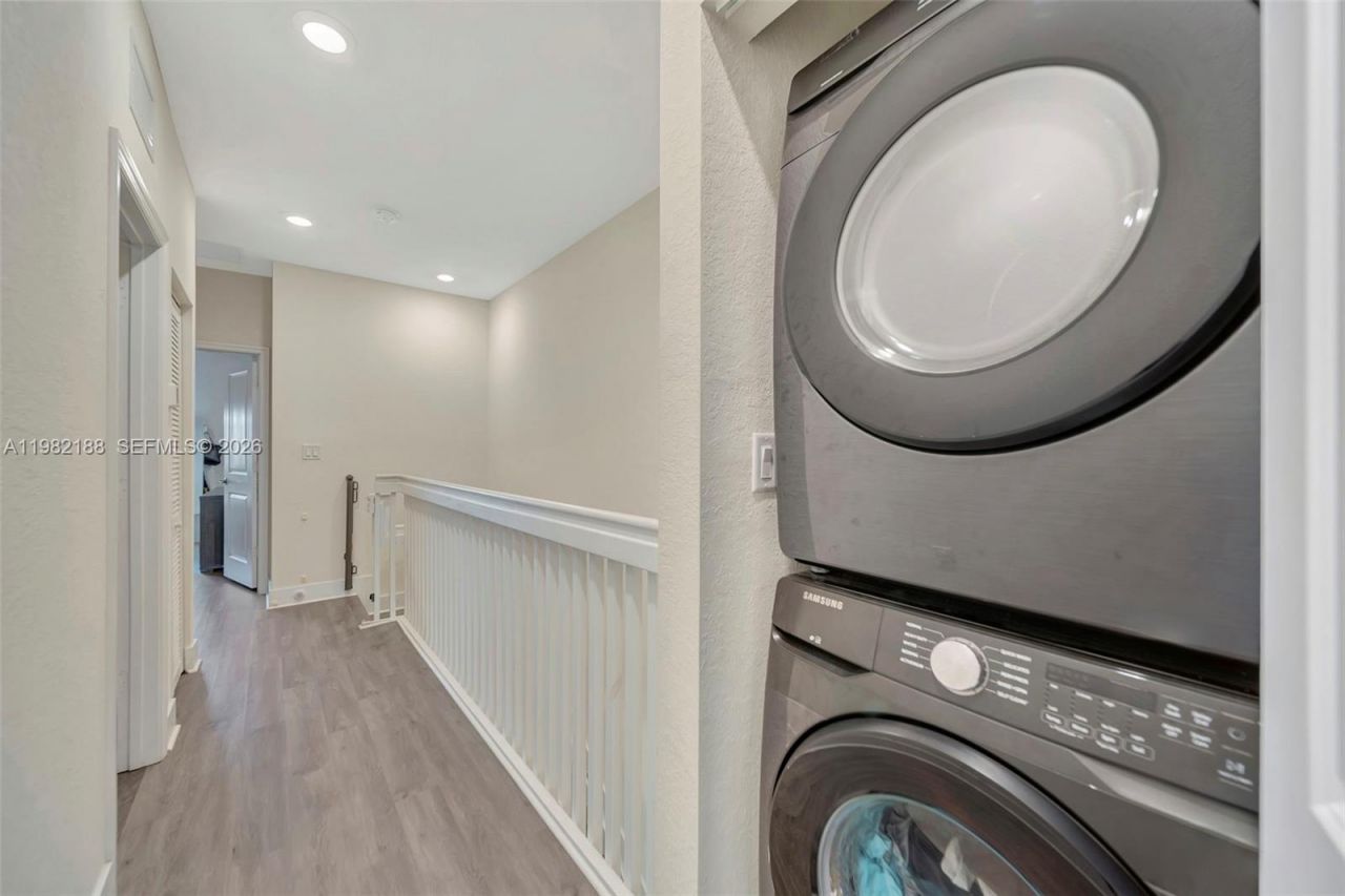 11295 W 34th Way , Hialeah Gardens, FL 33018 Photo