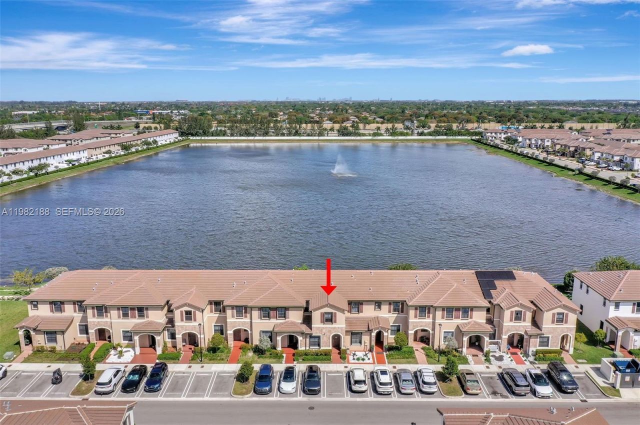 11295 W 34th Way , Hialeah Gardens, FL 33018 Photo