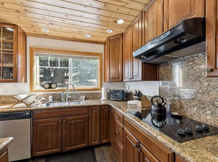 1447 Pebble Beach Drive, South Lake Tahoe, CA 96150 Photo