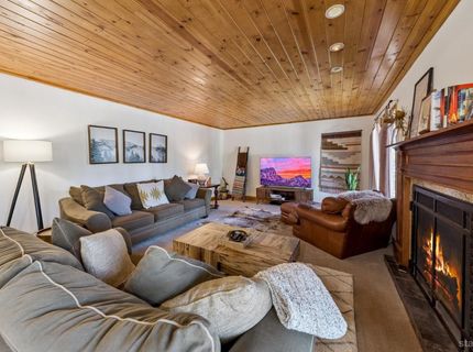 1447 Pebble Beach Drive, South Lake Tahoe, CA 96150 Photo