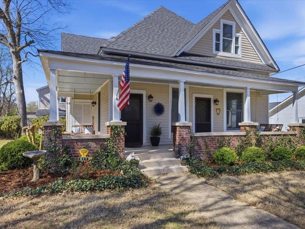 611 Tombigbee St, Florence, AL