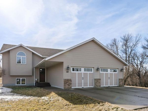 682 150th Avenue NE, Mayville, ND 58257