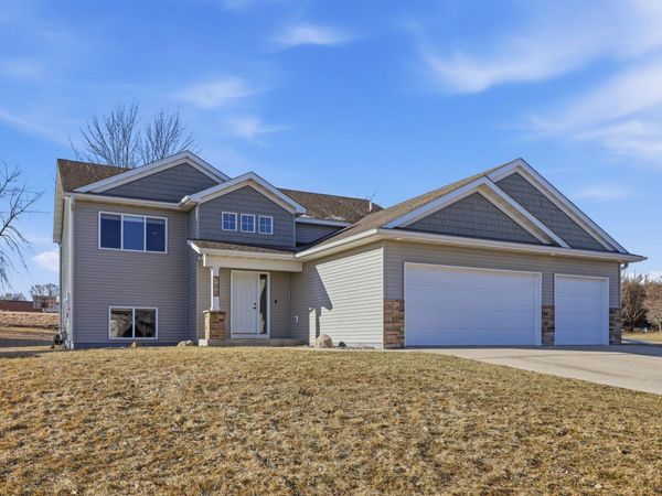 700 Buffalo Hills Street, Buffalo, MN 55313