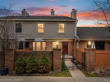 22353 PEACHTREE, Novi, MI 48375