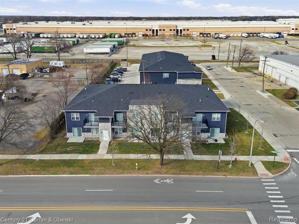 1241 E Woodward Heights Boulevard, Hazel Park, MI 48030