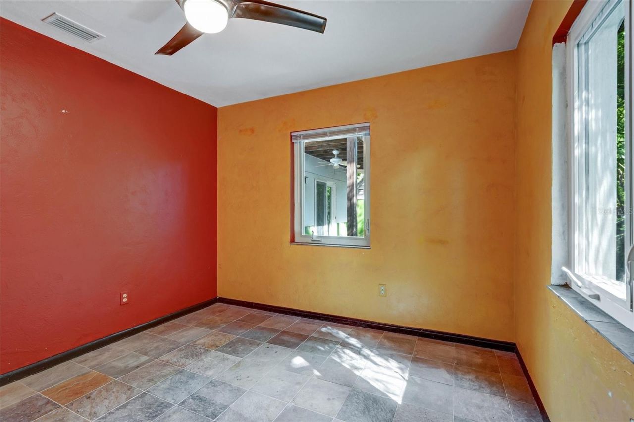 151 20th Avenue S, Saint Petersburg, FL 33705 Photo