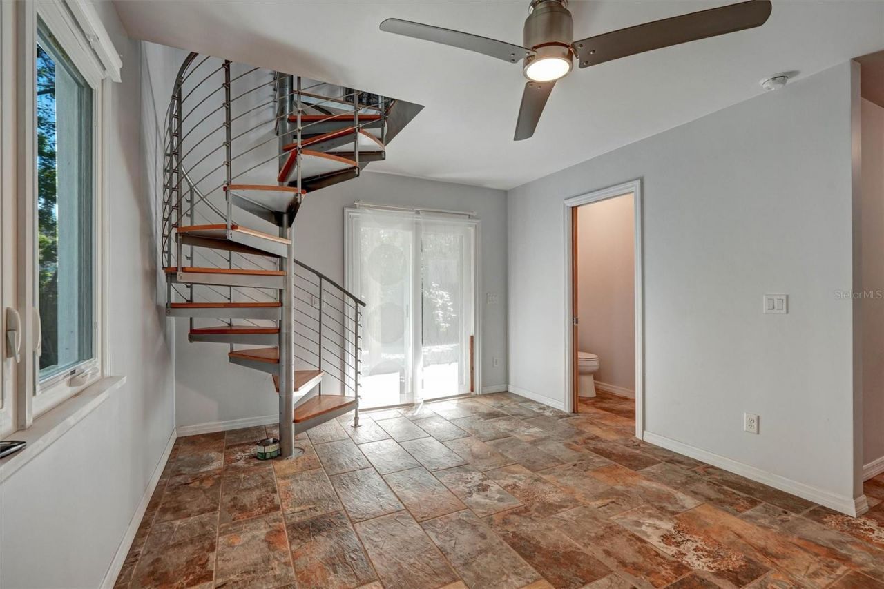 151 20th Avenue S, Saint Petersburg, FL 33705 Photo