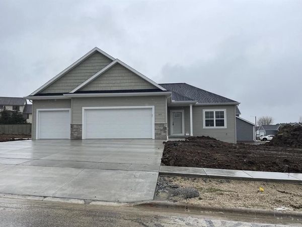 1756 E Kyle Circle, Beloit, WI 53511