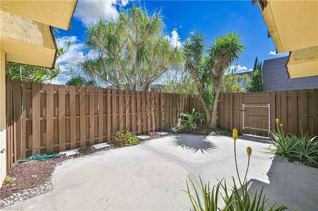 1563 Park Meadows Dr, Unit 3, Fort Myers, FL 33907 Photo