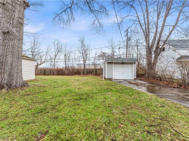 1511 E 196th Street, Euclid, OH 44117 Photo 26