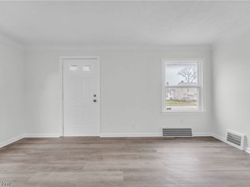 1511 E 196th Street, Euclid, OH 44117 Photo 3