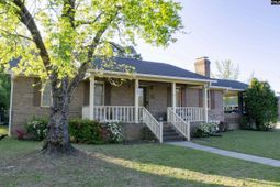 1616 Dogwood Street photo 4