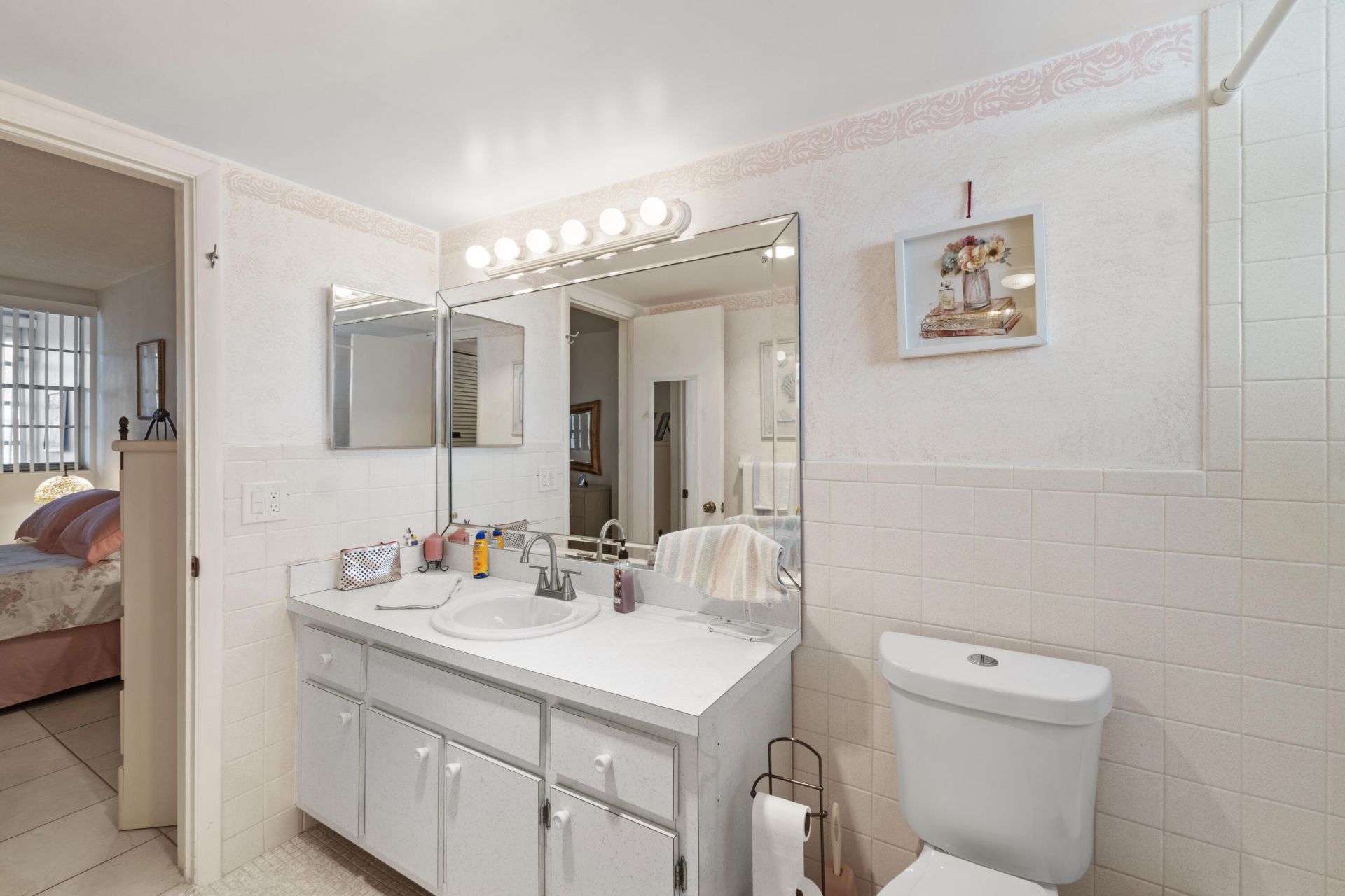 1333 E Hallandale Beach Boulevard, Unit 409, Hallandale Beach, FL 33009 Photo