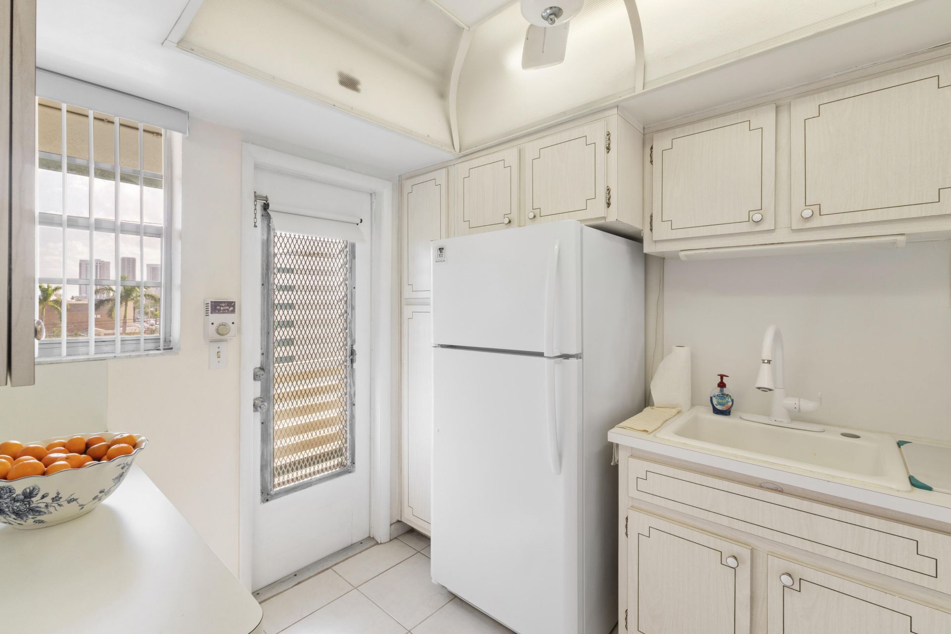 1333 E Hallandale Beach Boulevard, Unit 409, Hallandale Beach, FL 33009 Photo