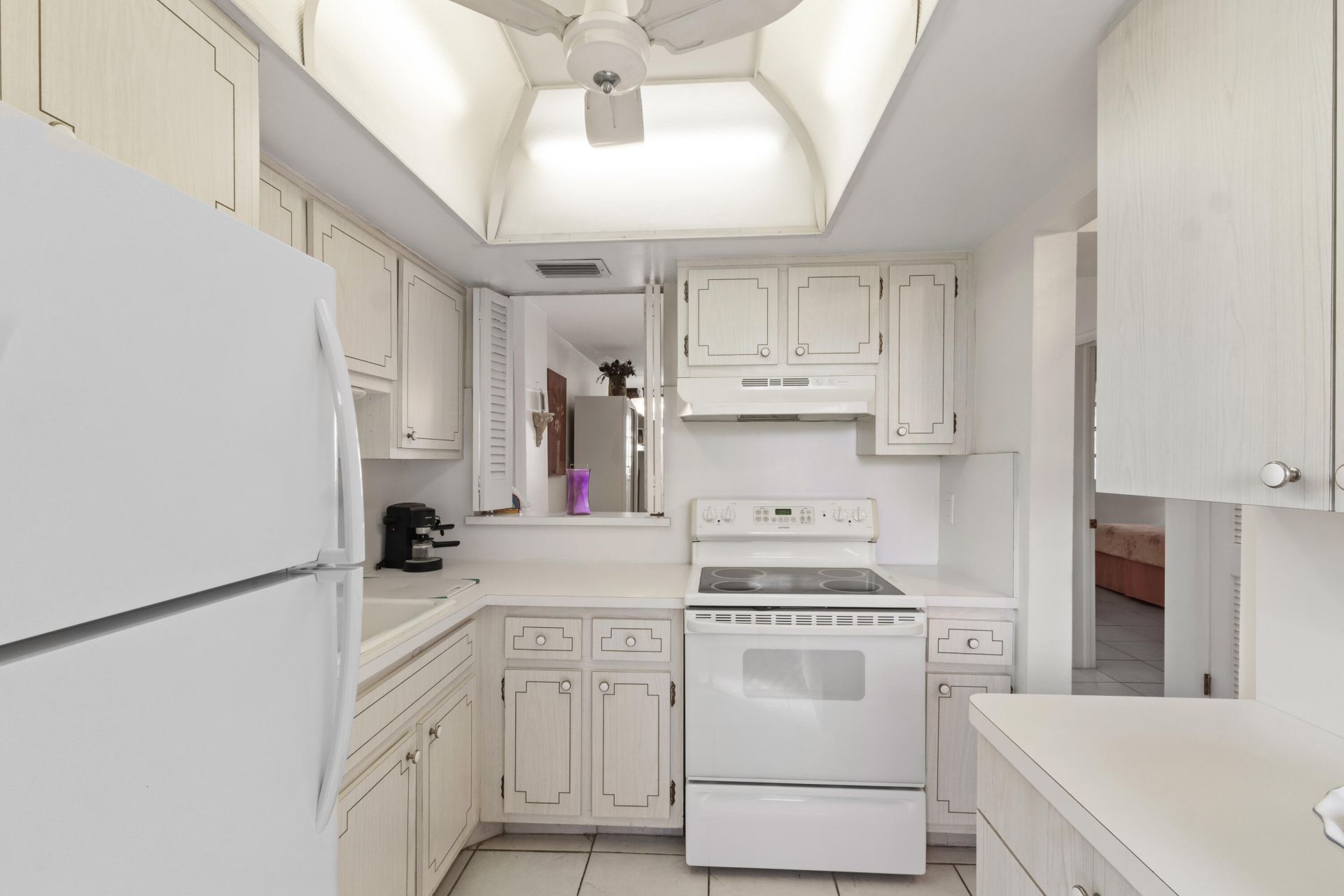 1333 E Hallandale Beach Boulevard, Unit 409, Hallandale Beach, FL 33009 Photo
