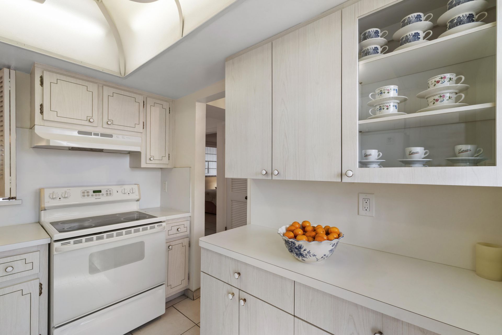 1333 E Hallandale Beach Boulevard, Unit 409, Hallandale Beach, FL 33009 Photo