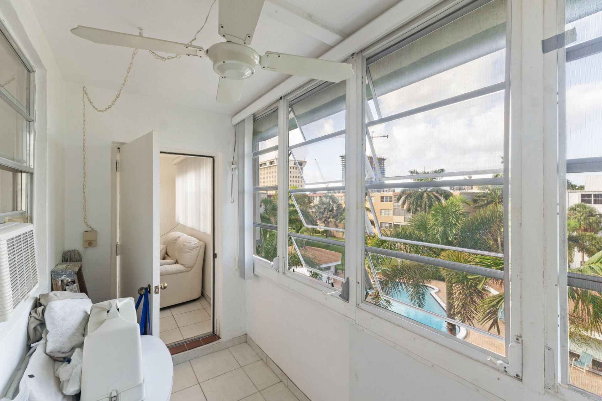 1333 E Hallandale Beach Boulevard, Unit 409, Hallandale Beach, FL 33009 Photo