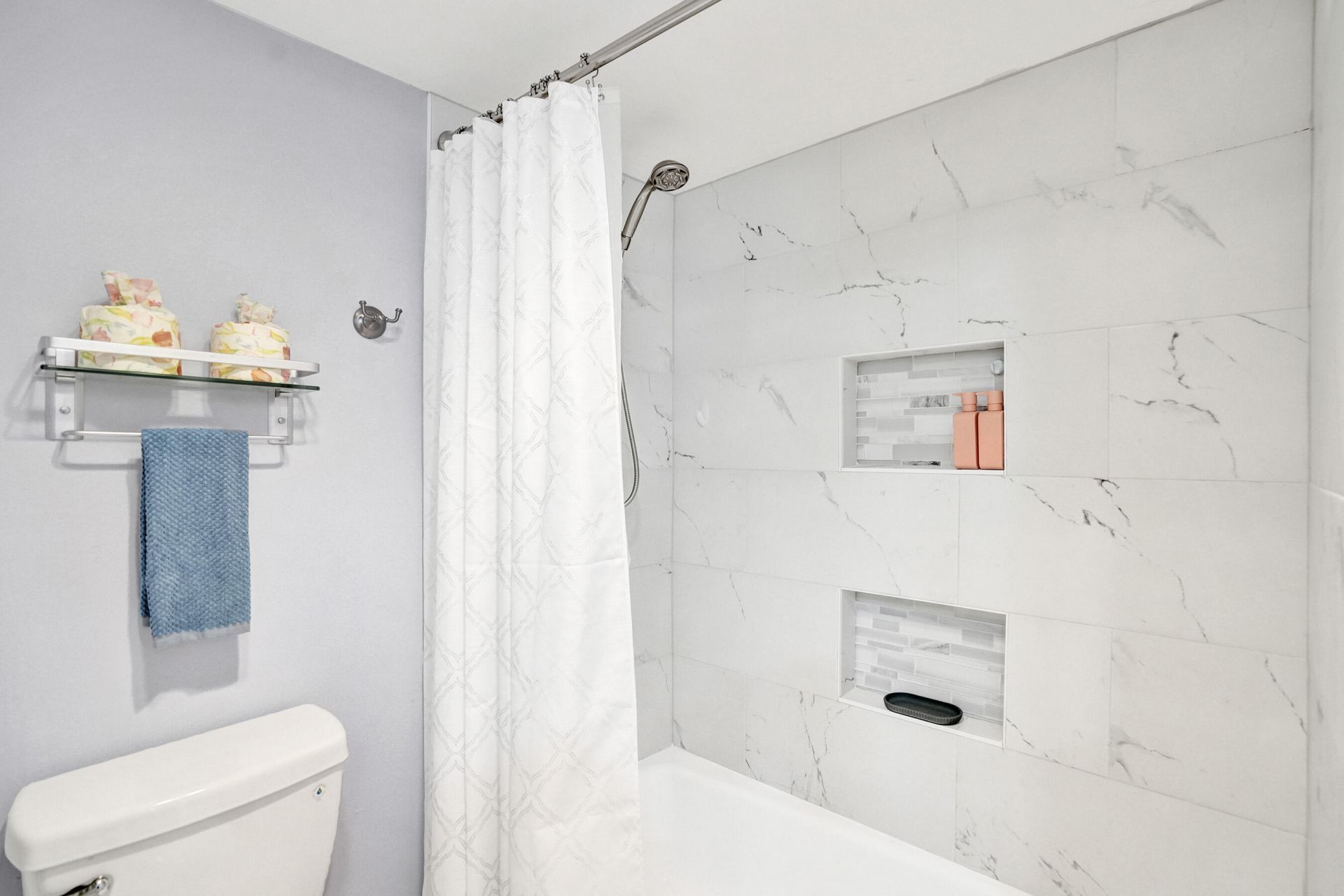 4200 Oaks Terrace, Unit 203, Pompano Beach, FL 33069 Photo