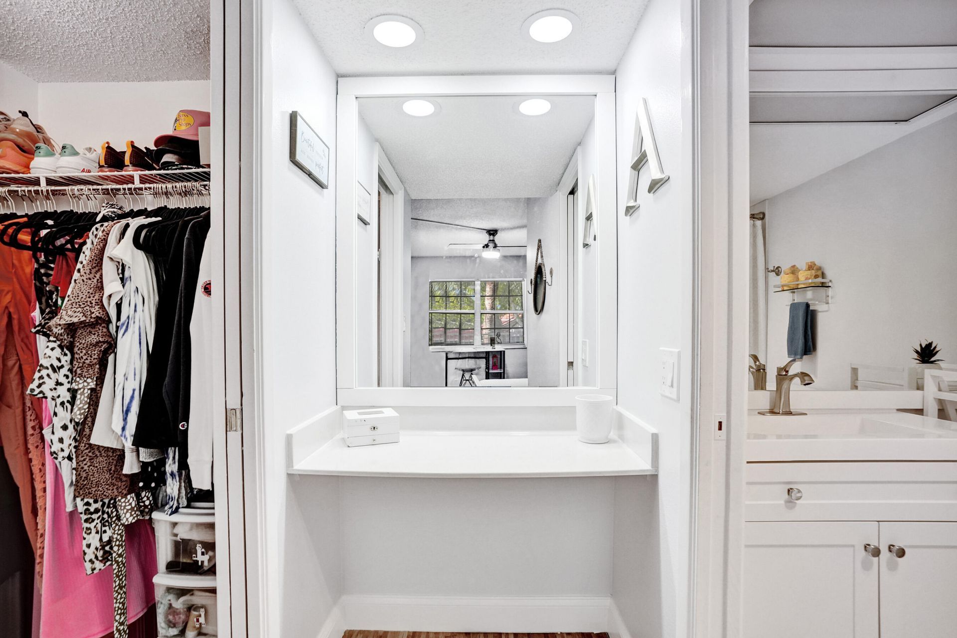 4200 Oaks Terrace, Unit 203, Pompano Beach, FL 33069 Photo