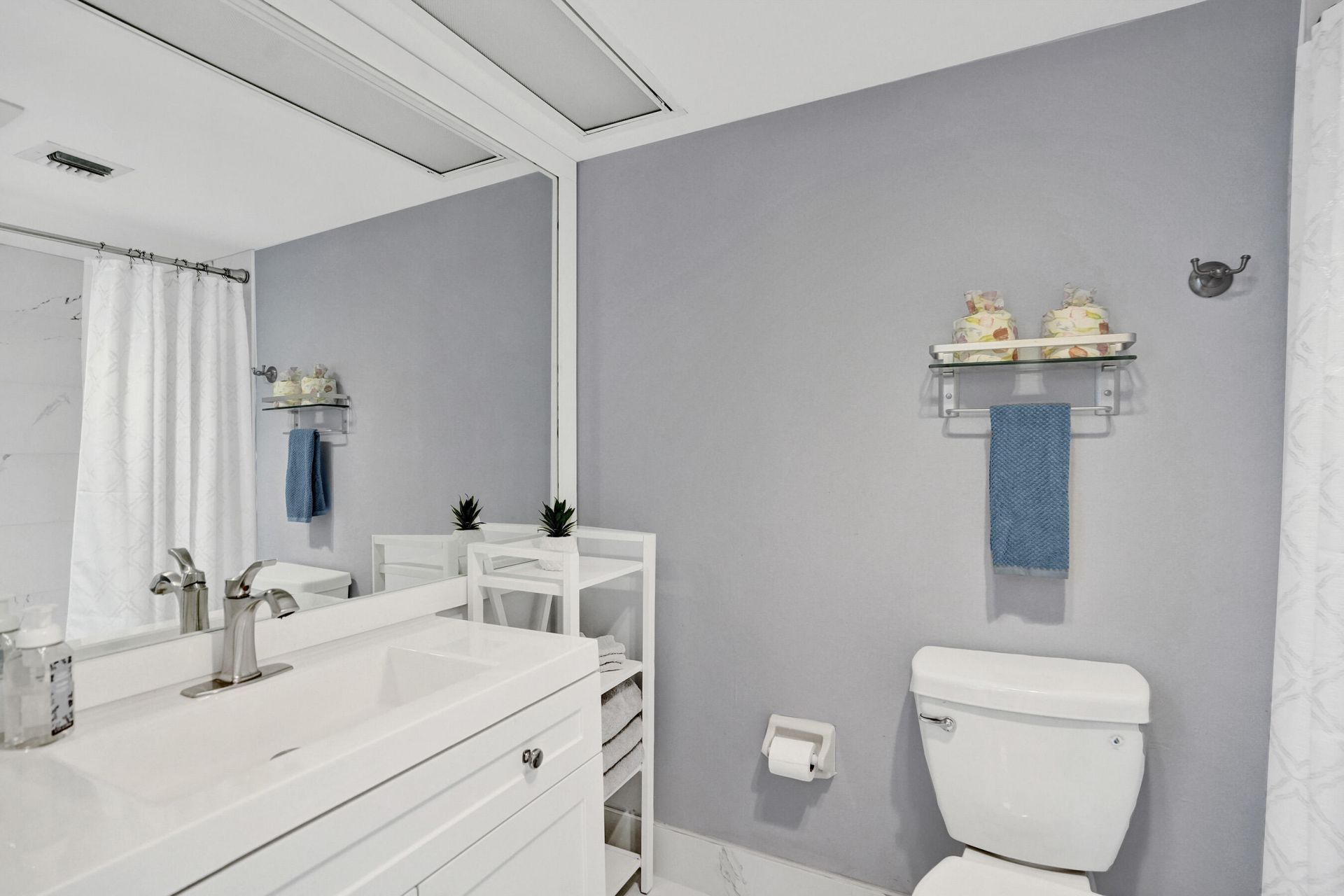 4200 Oaks Terrace, Unit 203, Pompano Beach, FL 33069 Photo