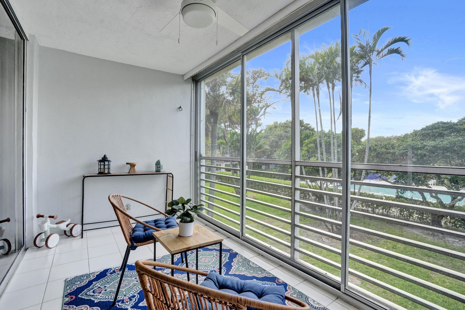 4200 Oaks Terrace, Unit 203, Pompano Beach, FL 33069 Photo