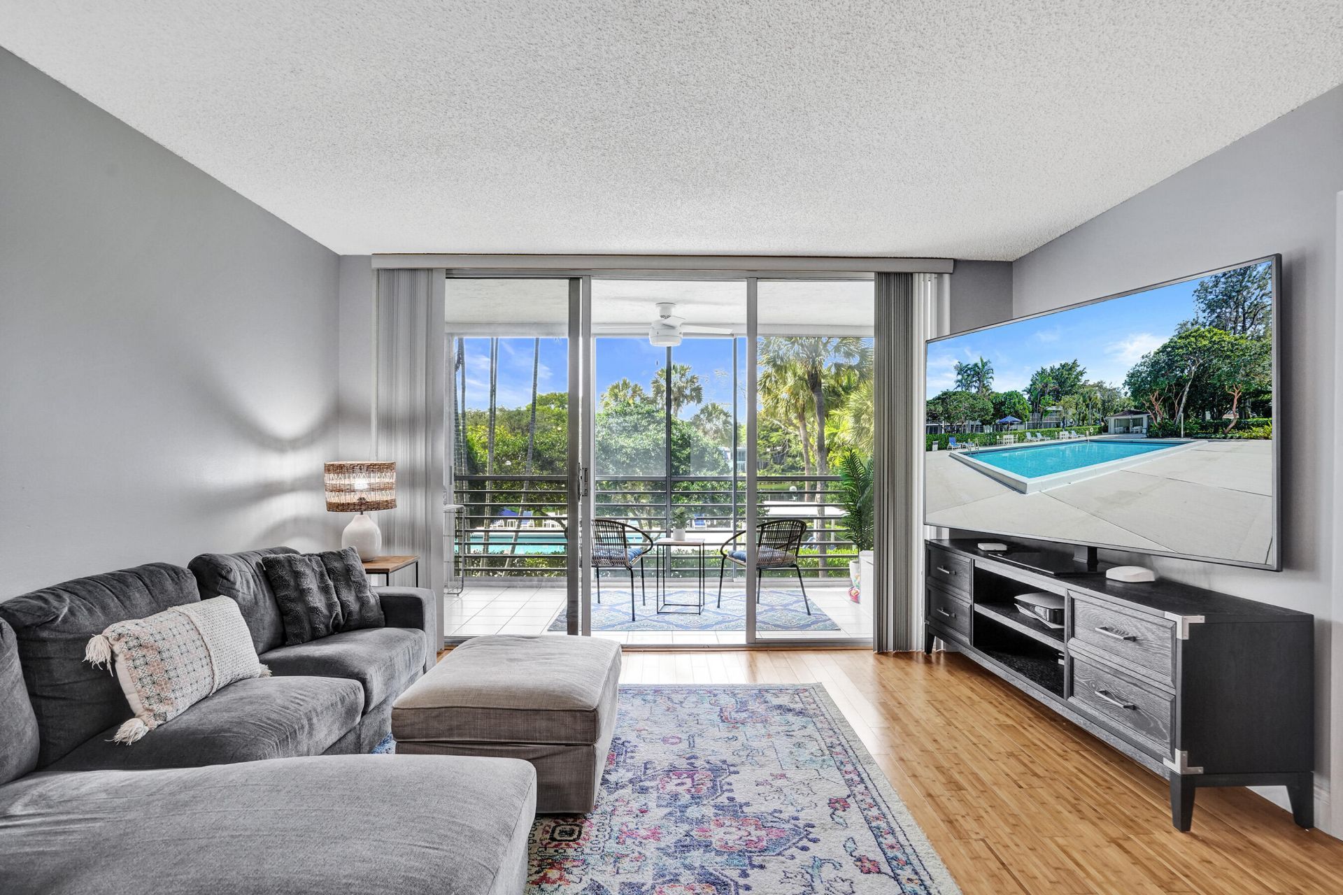 4200 Oaks Terrace, Unit 203, Pompano Beach, FL 33069 Photo