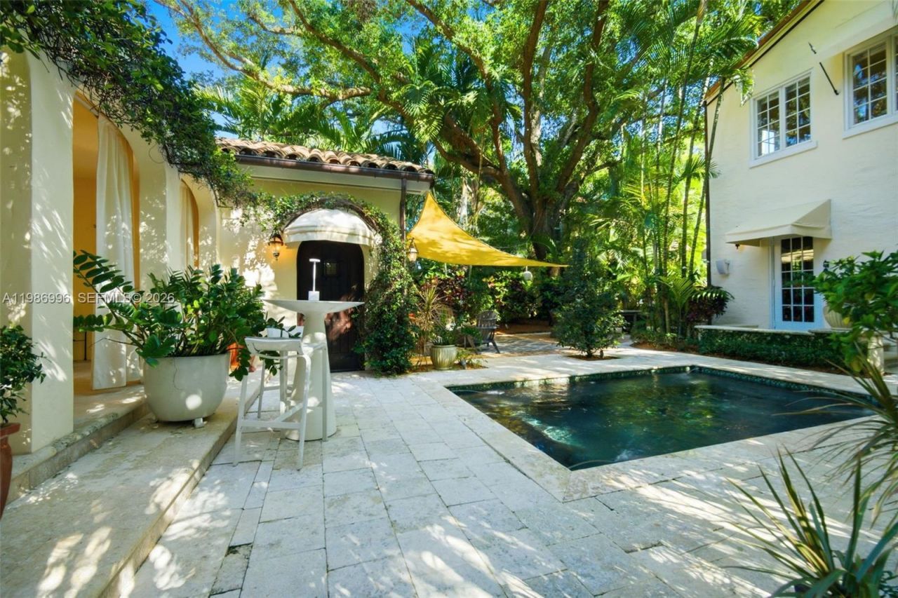 1231 Catalonia Ave, Coral Gables, FL 33134 Photo