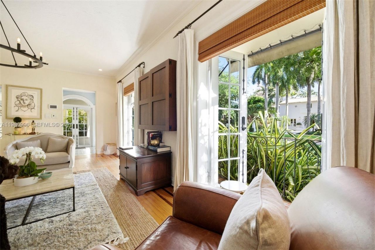 1231 Catalonia Ave, Coral Gables, FL 33134 Photo